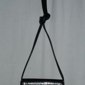 Nine West Bags - Nine West Black Faux Crocodile Cross-Body Purse Nine West Bags - Nine West Black Faux Crocodile Cross-Body Purse